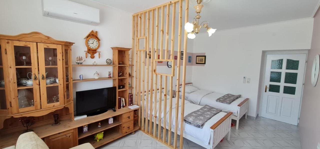 Funky Guest House & Adventures เปอร์เมต ภายนอก รูปภาพ