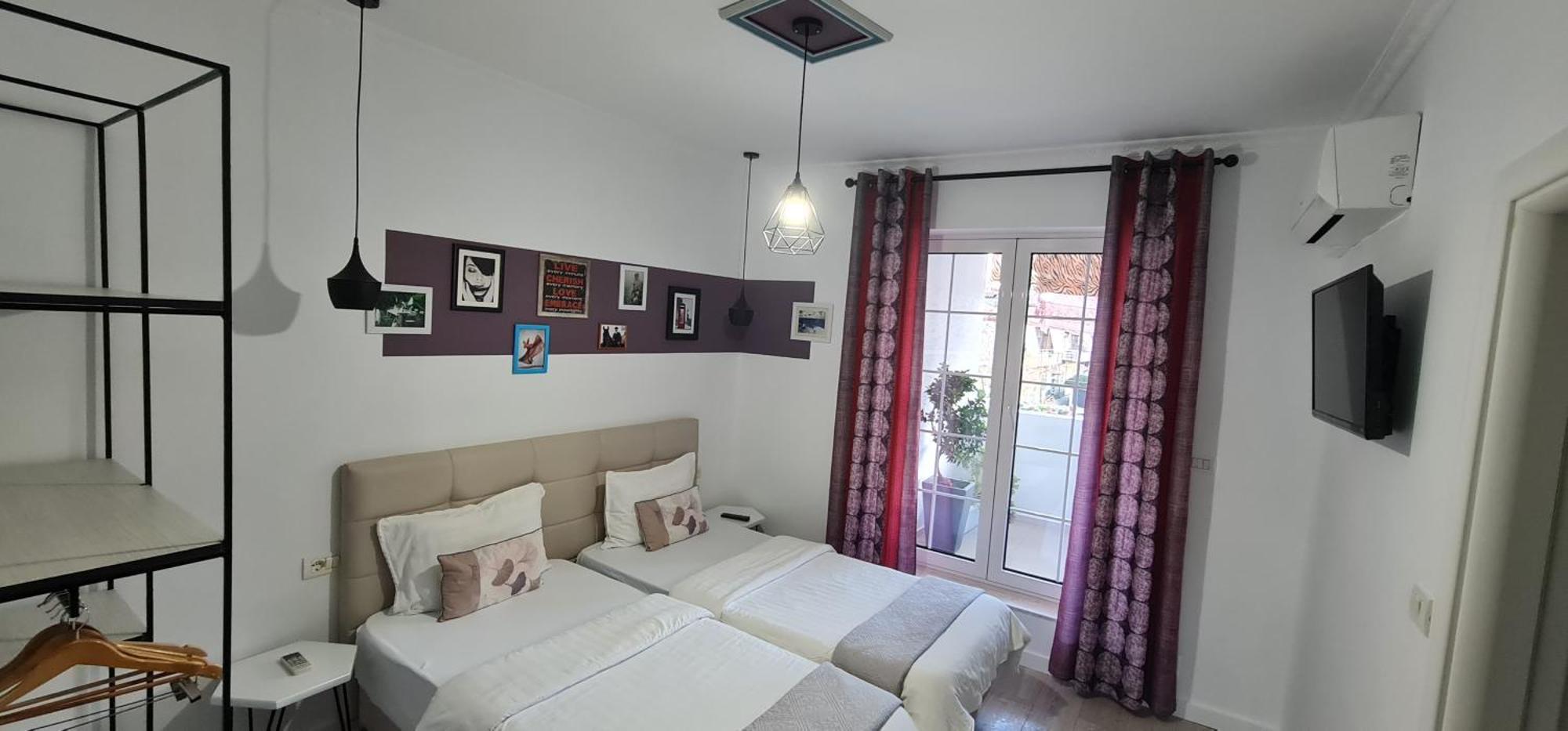 Funky Guest House & Adventures เปอร์เมต ภายนอก รูปภาพ