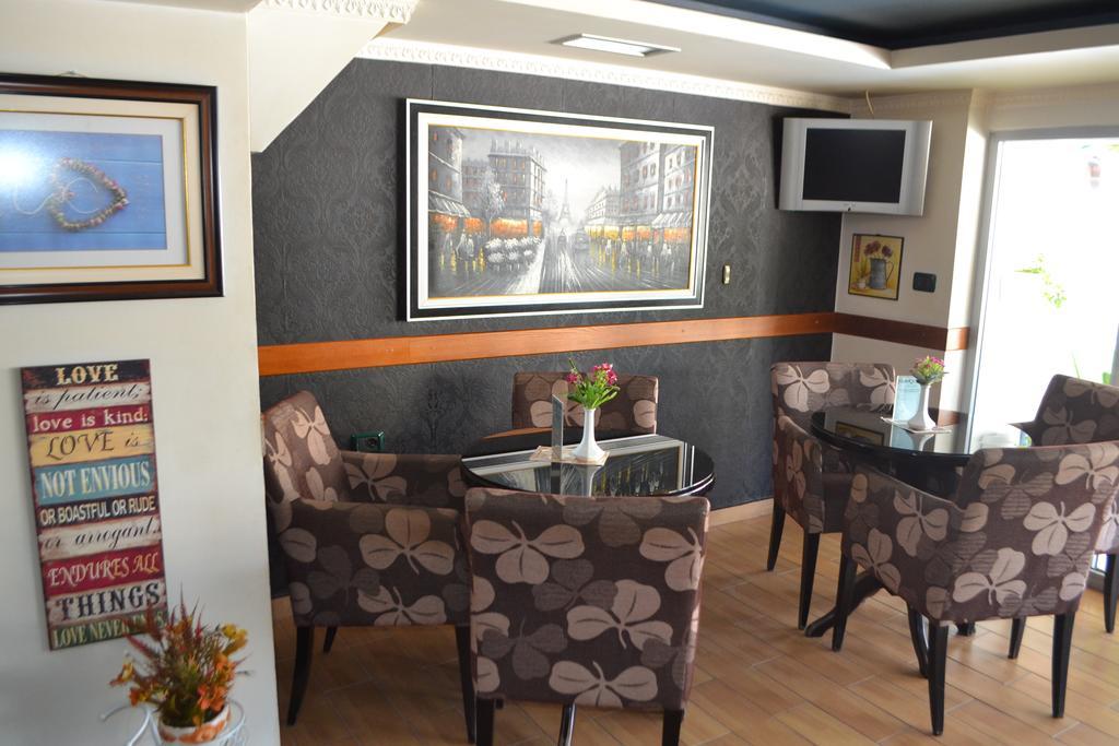 Funky Guest House & Adventures เปอร์เมต ภายนอก รูปภาพ