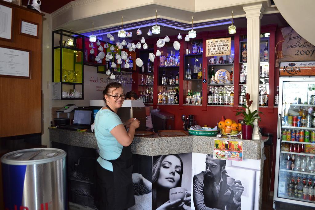 Funky Guest House & Adventures เปอร์เมต ภายนอก รูปภาพ
